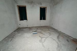 Appartamento 4 camere al grezzo