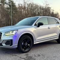 Audi Q2 35 TFSI S tronic Identity Black*SOLO 45000