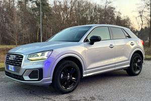Audi Q2 35 TFSI S tronic Identity Black*SOLO 45000