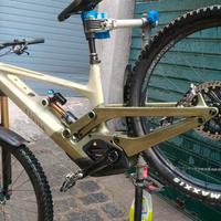 e-bike  canyon torque on cf9 come nuova 