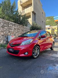 Toyota Yaris 1.0 5 porte Lounge NEOPATENTATI