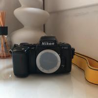 Macchina fotografica Nikon F 601