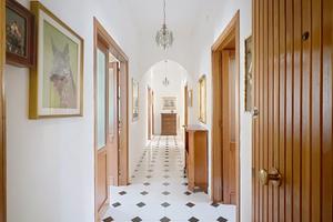 Infissi esterni in legno con vetrocamera e impian