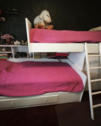 Struttura letto a ponte castello con mobile
