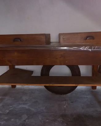 Tavolone in legno massiccio
