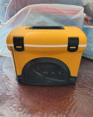 BORSA FRIGO CON RADIO PORTATILE 