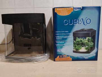 Acquario Cubino con accessori