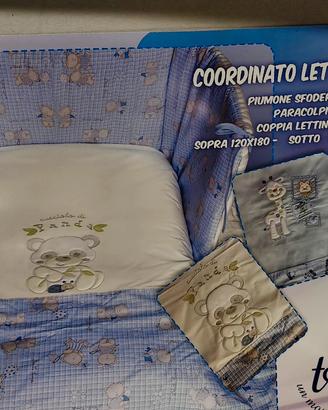 Set piumone ,paracolpi,federe lettino bimbo