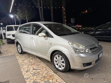 Toyota Corolla Verso 2.0 16V 7 posti