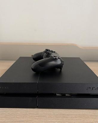 Playstation 4 + joypad + tre giochi