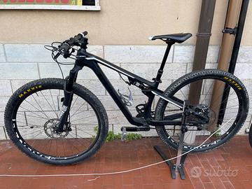 Mtb CUBE AMS 100 C:68 RACE 29” 2018 – Carbonio