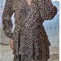 Vestito beige con fantasia leopardata