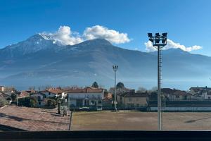 Appartamento a dongo vista lago