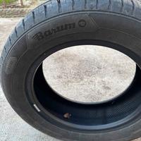 Gomme auto
