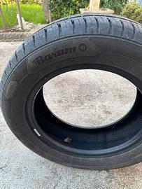 Gomme auto