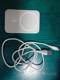 Apple MagSafe Battery Pack.