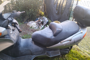 Possibilmente anche marciante