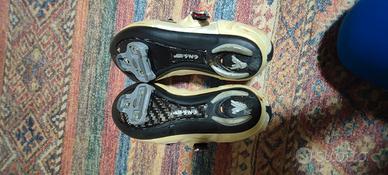 scarpe da ciclismo marca Vittoria premium .