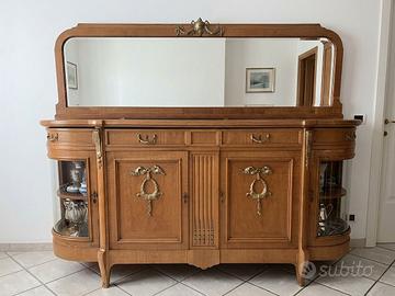 Eleganti Credenze d’Epoca in Legno
