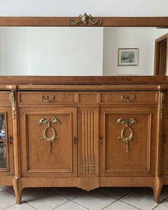 Eleganti Credenze d’Epoca in Legno