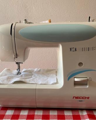 Macchina da Cucire Necchi N.81