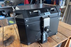 Givi trekker Outback 42 litri bauletto