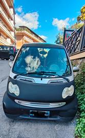Smart Fortwo 450 benzina.