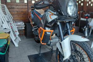 ktm 990 adv r incidentata