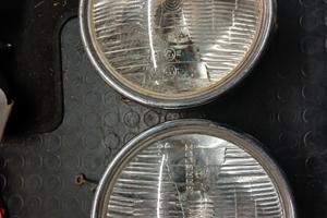 fari supplementari carello megaux