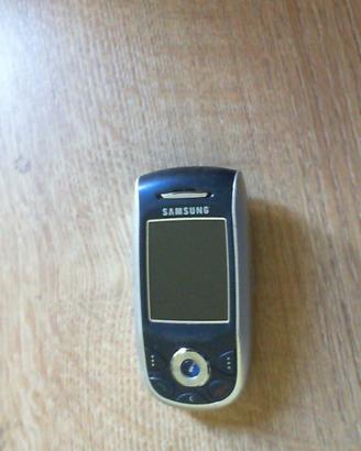 cellulare semsung flip con sportello