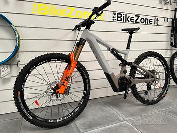 Focus Sam2 6.9 2023 ebike | L | 750wh motore Bosch