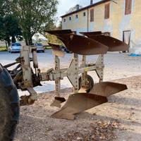 Aratro bivomere scalmana