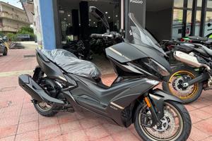Kymco Xciting 400i VS