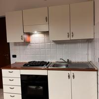 Cucina  completa di elettrodomestici