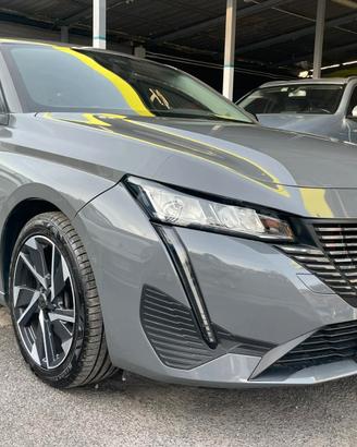 Peugeot 308 PureTech Turbo 130 S&S SW Allure