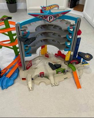 Pista garage Hot Wheels