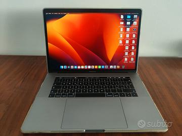MacBook Pro 15"  - Potenza Professionale