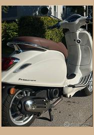 Vespa 50 Primavera 2021