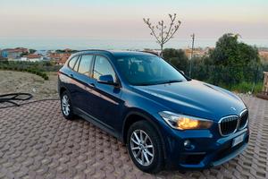 BMW X1 con tettuccio apribile 