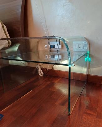 Comodino in vetro