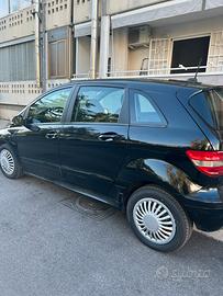 Mercedes b170 metano e benzina euro 3700