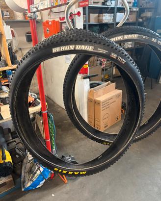 Maxxis recon race 29 x 2.40 tubeless ready