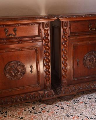 Coppia di comodini in legno stile liberty