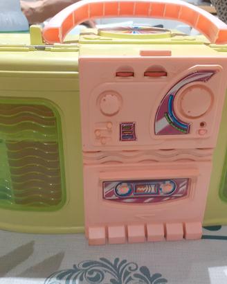 Casa piccola a forma di radio di Barbie