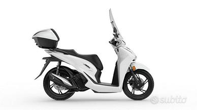 Honda SH 150 - con bauletto keyless e parabre...