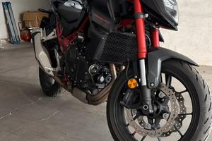 Moto Honda Ornet cb 750