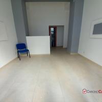 Locale commerciale via Cavalluccio