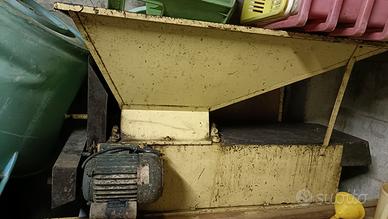 Attrezzatura per fare vino