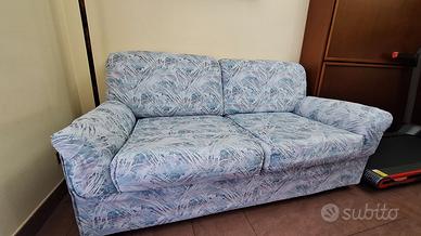 2 poltrone/letto e 1 divano/letto