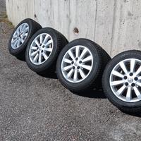 Cerchi Toyota Auris r16+pneumatici antineve